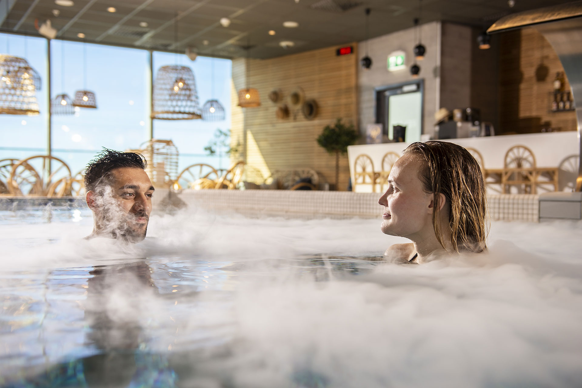 Par badar på spa, Kokpunkten i Västerås. Foto: Pressbild