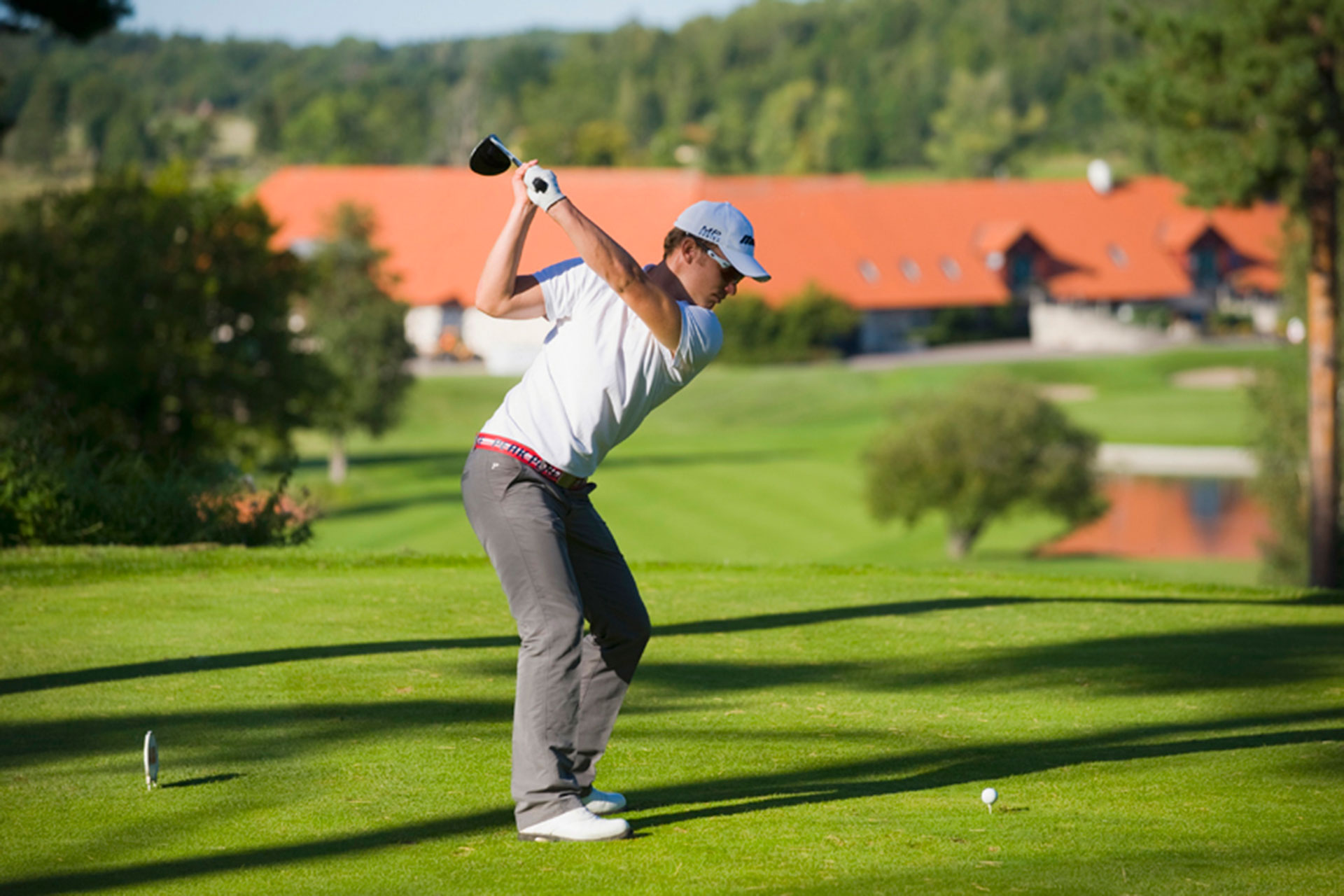 Golfare på Frösåker Golfklubb i Västerås. Fotograf: Lennart Hyse Golfare på Frösåker Golfklubb i Västerås. Fotograf: Lennart Hyse