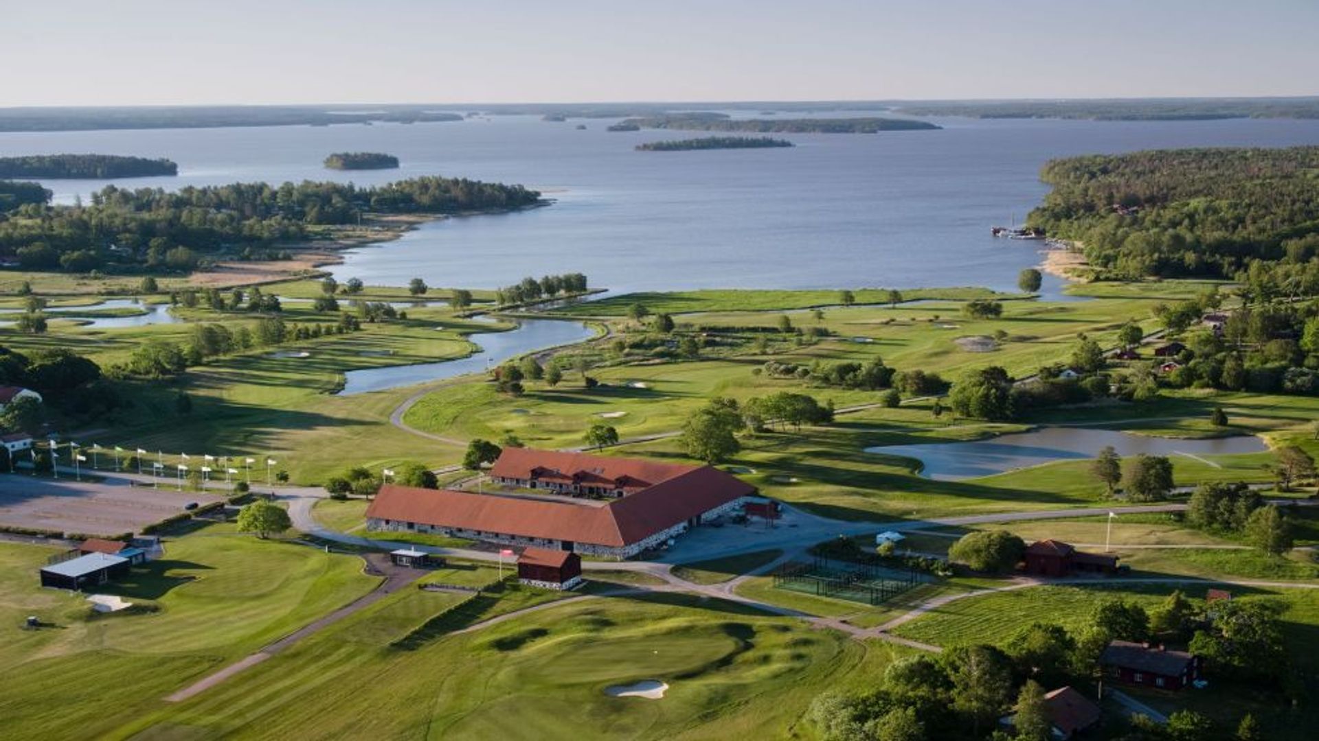 Vybild över Frösåker golfklubb. Fotograf: Pressbild