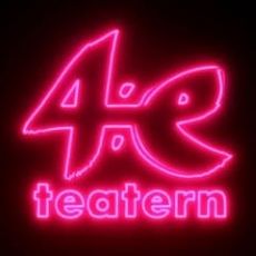 4:e teaterns logga i neonrosa mot svart bakgrund.