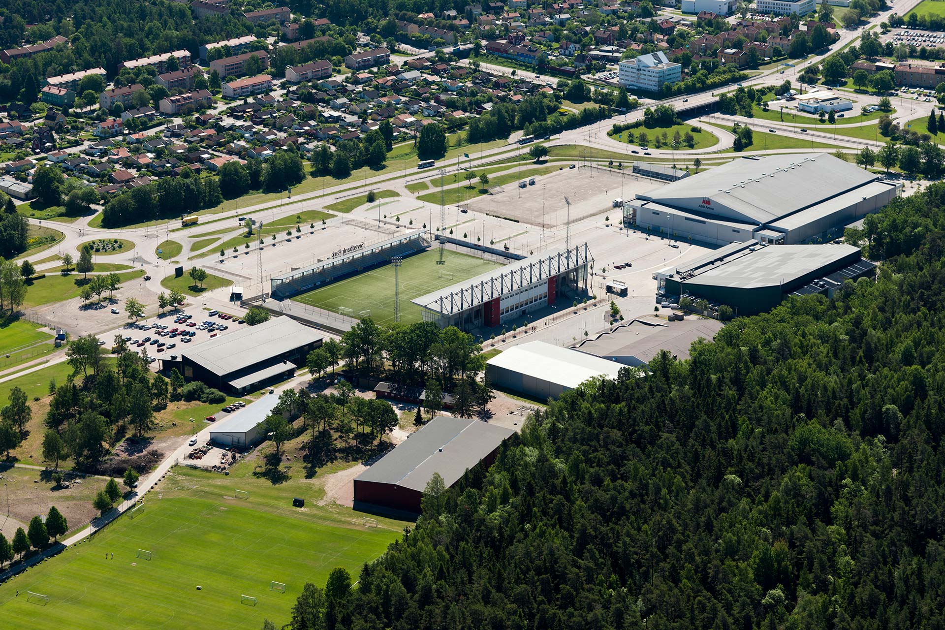 Flygbild över Rocklunda evenemangsområde i Västerås. Fotograf: Lennart Hyse Flygbild över Rocklunda evenemangsområde i Västerås. Fotograf: Lennart Hyse